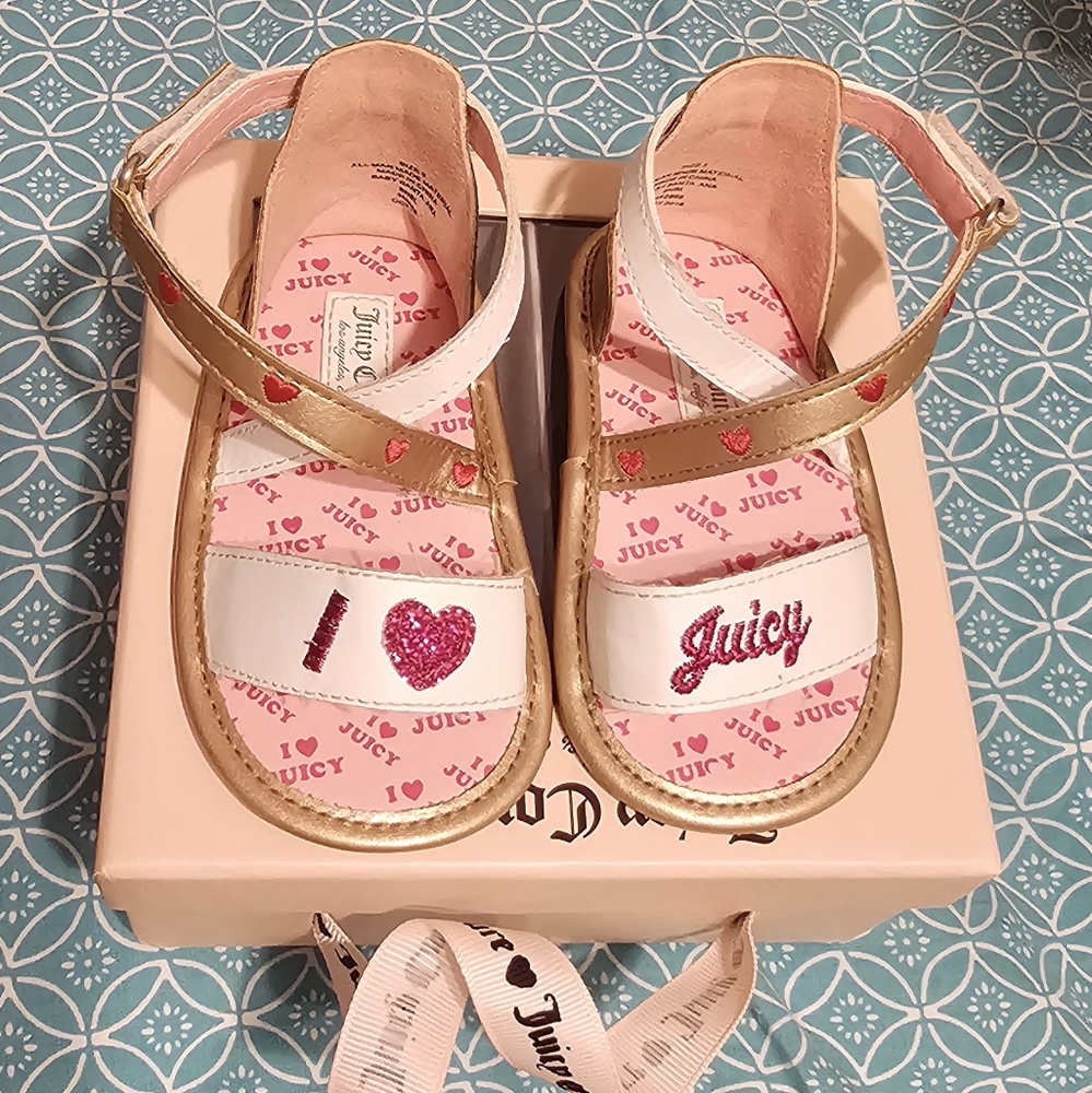 Juicy Couture Gold and White Kids Sandals
